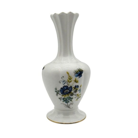 ROYAL TARA Ireland Blue Flowers Floral Small Vase Vintage 8" - Picture 1 of 12